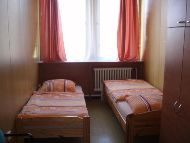 Hostel Monty Říčany Zewnętrze zdjęcie