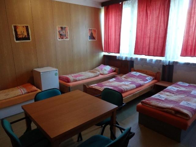 Hostel Monty Říčany Pokój zdjęcie