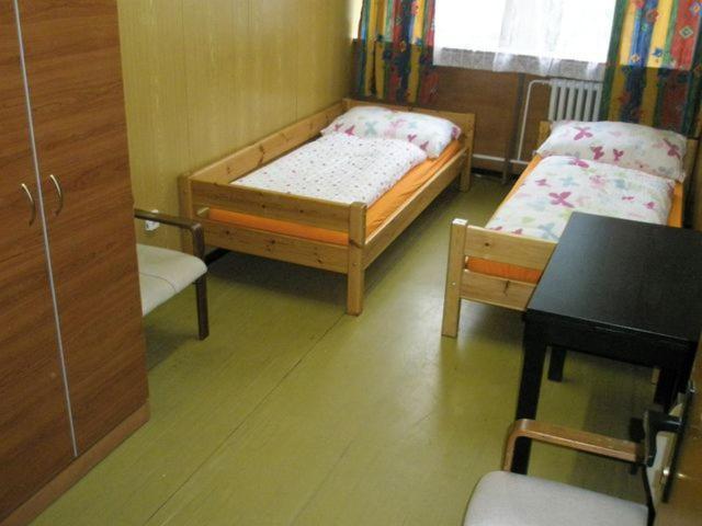 Hostel Monty Říčany Zewnętrze zdjęcie